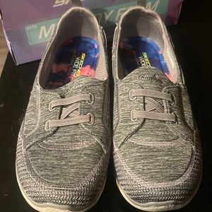 Skechers  Microburst with Memory Foam size 8